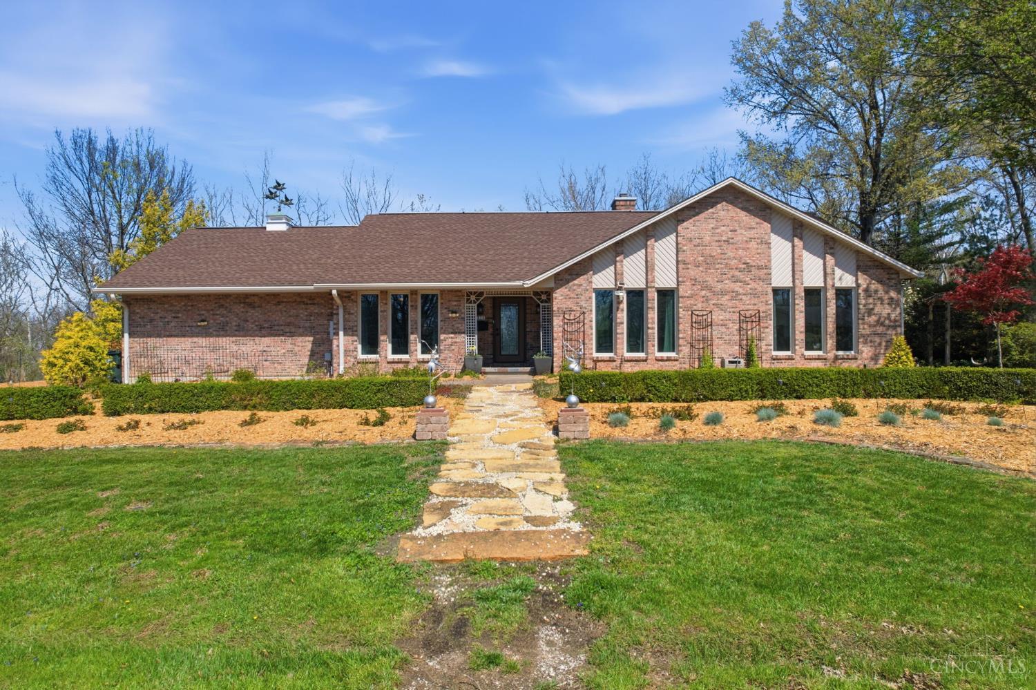 Homes for sale in Bethel, OH | 526 W Osborne St, Bethel, OH 45106 | MLS# 1877745