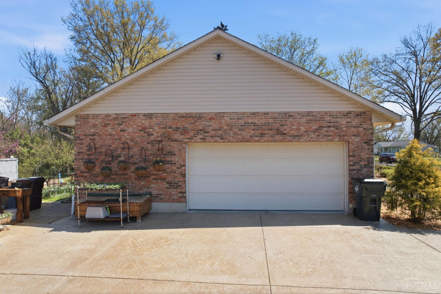 Homes for sale in Bethel, OH | 526 W Osborne St, Bethel, OH 45106 | MLS# 1877745