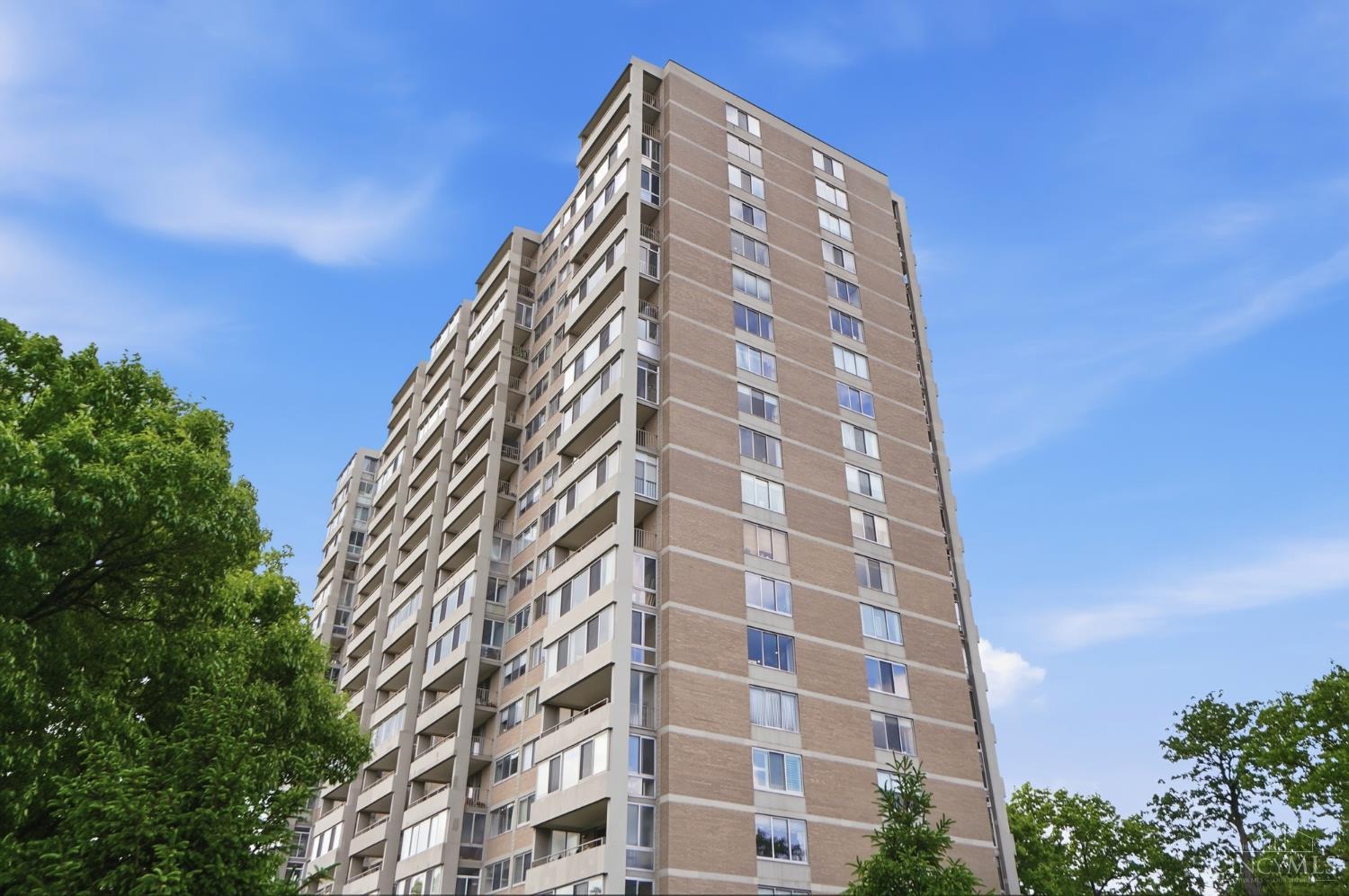 2324 Madison Road #303, Cincinnati, OH, 45208