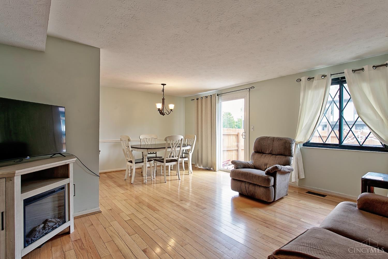 464 Vancover Court, Union Twp, OH, 45244 — photo 3