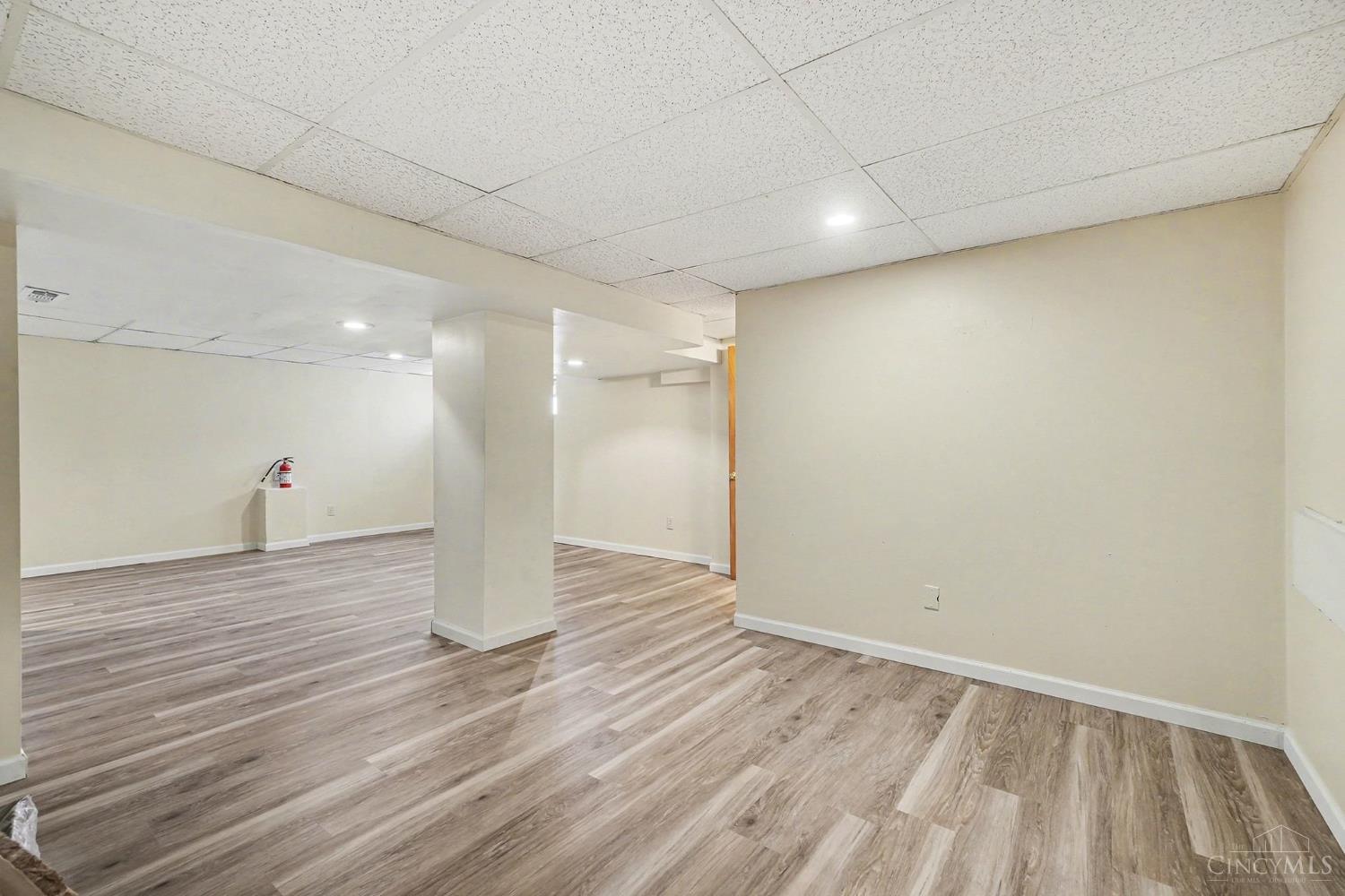 939 Venetian Terrace, Cincinnati, OH, 45224 — photo 29