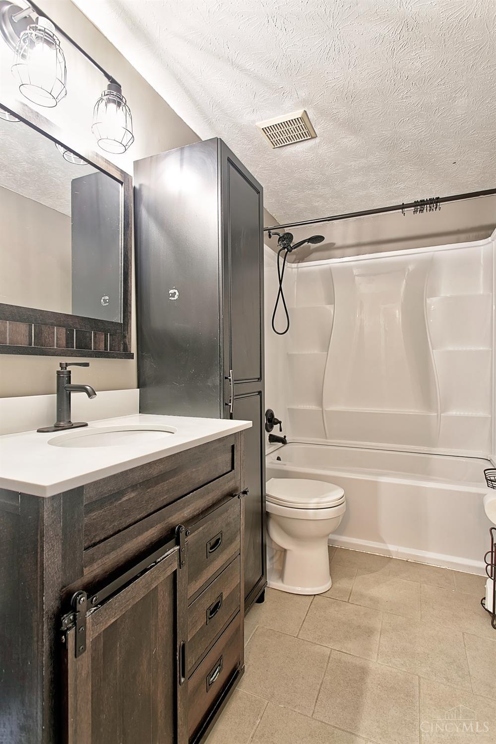 464 Vancover Court, Union Twp, OH, 45244 — photo 10