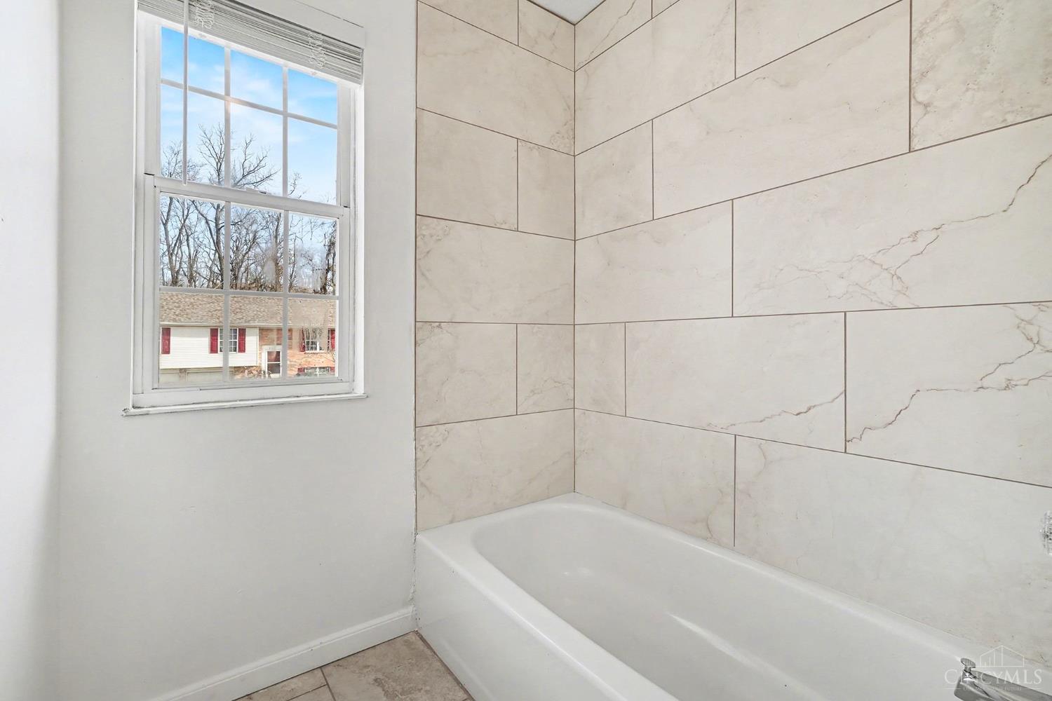 939 Venetian Terrace, Cincinnati, OH, 45224 — photo 28