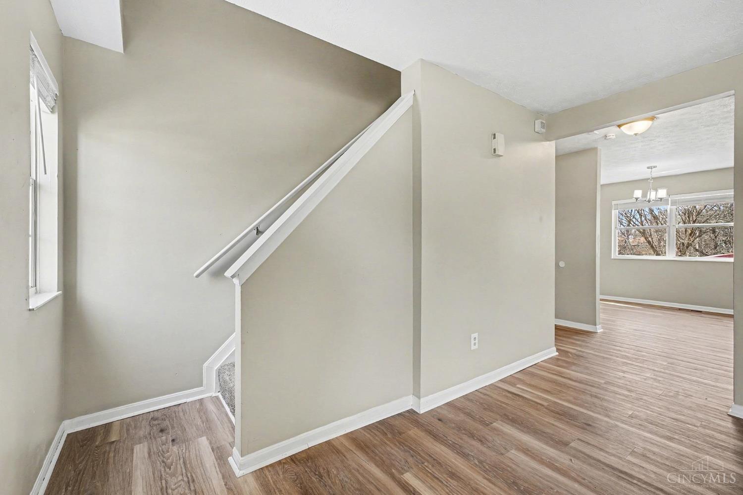 939 Venetian Terrace, Cincinnati, OH, 45224 — photo 8