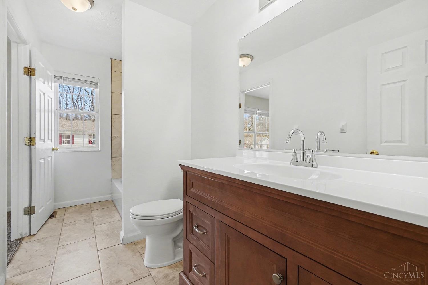 939 Venetian Terrace, Cincinnati, OH, 45224 — photo 27