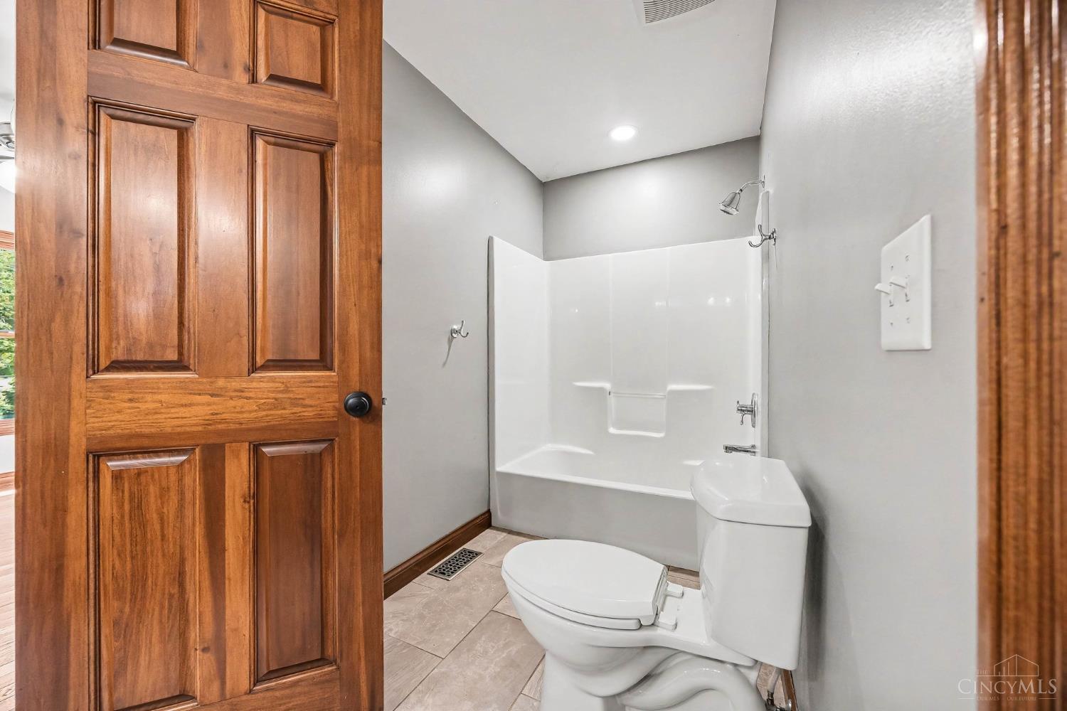 6690 Old Stable Road, Miami Twp, OH, 45140