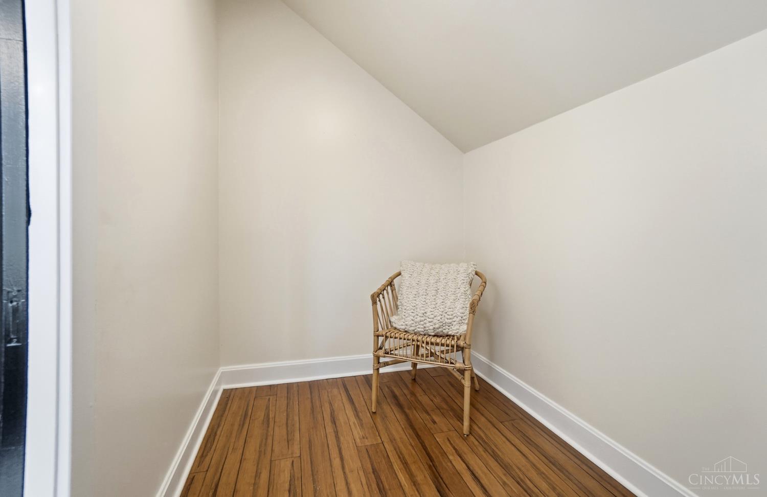 6610 Hudson Parkway, Amberley, OH, 45213 — photo 33