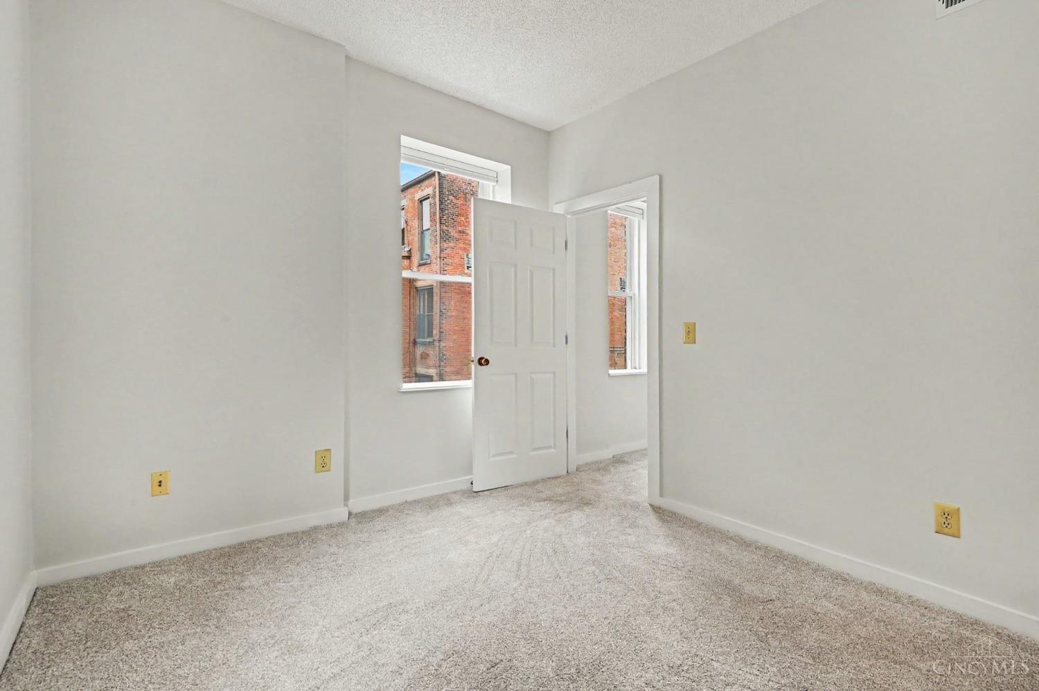 427 Hopkins Street #5, Cincinnati, OH, 45203 — photo 17