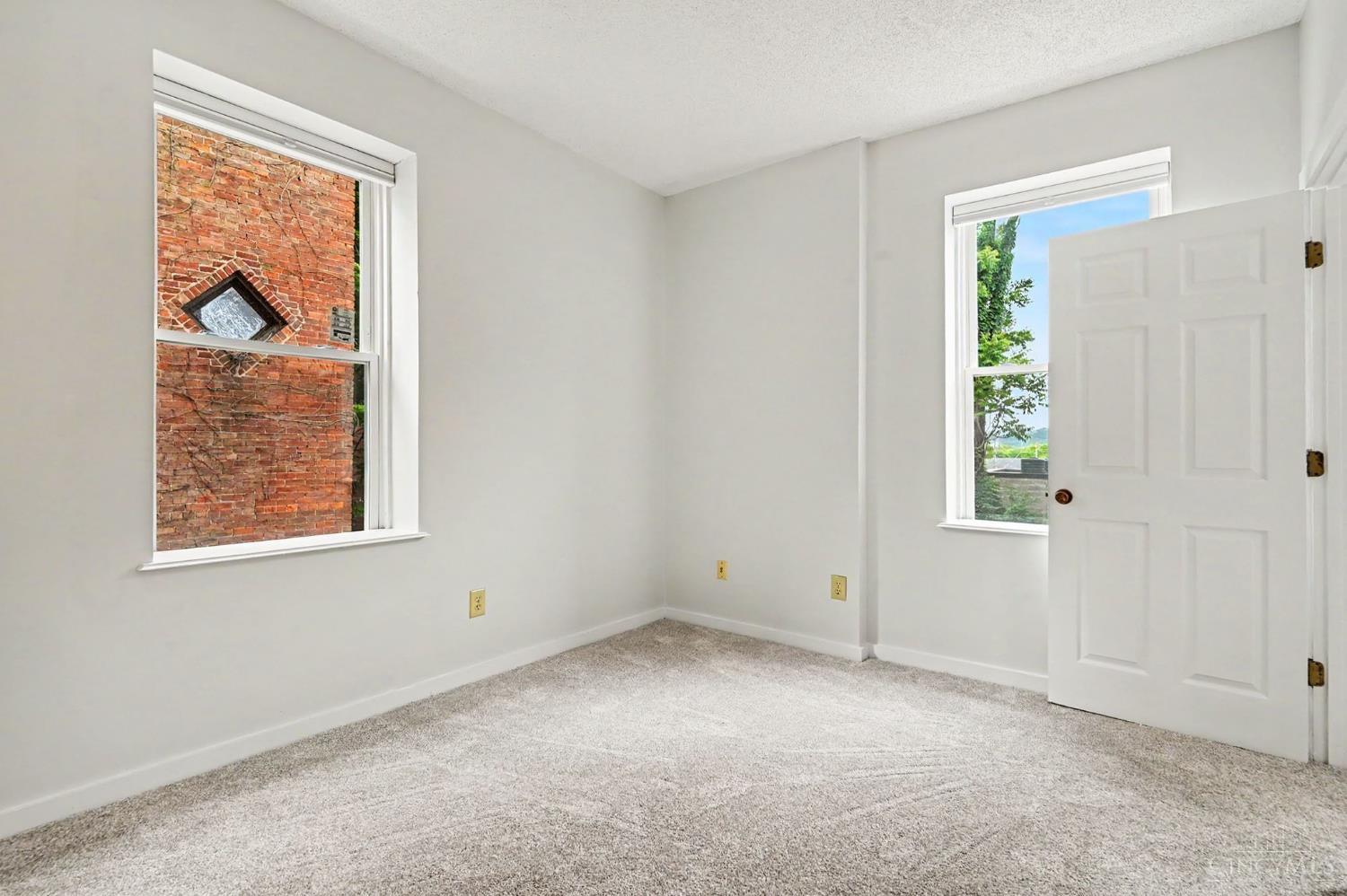 427 Hopkins Street #5, Cincinnati, OH, 45203 — photo 18