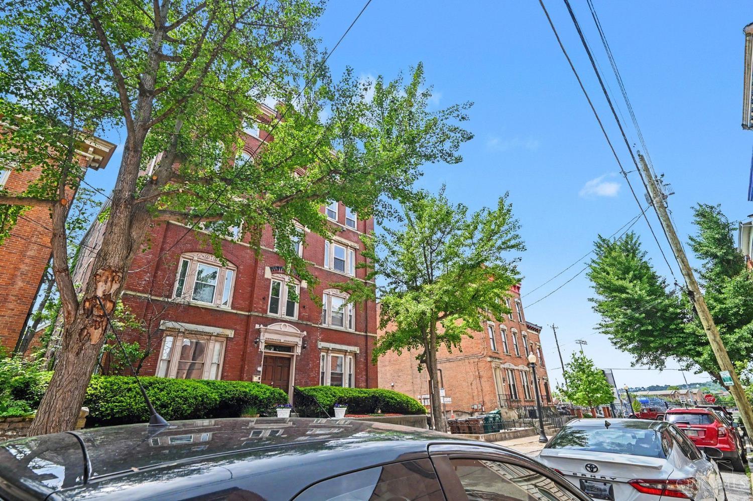 427 Hopkins Street #5, Cincinnati, OH, 45203 — photo 2