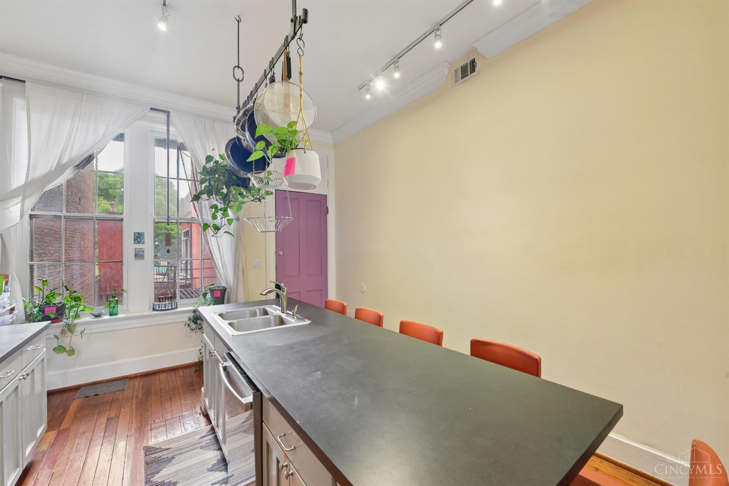 1427 Main Street #1, Cincinnati, OH, 45202 — photo 12