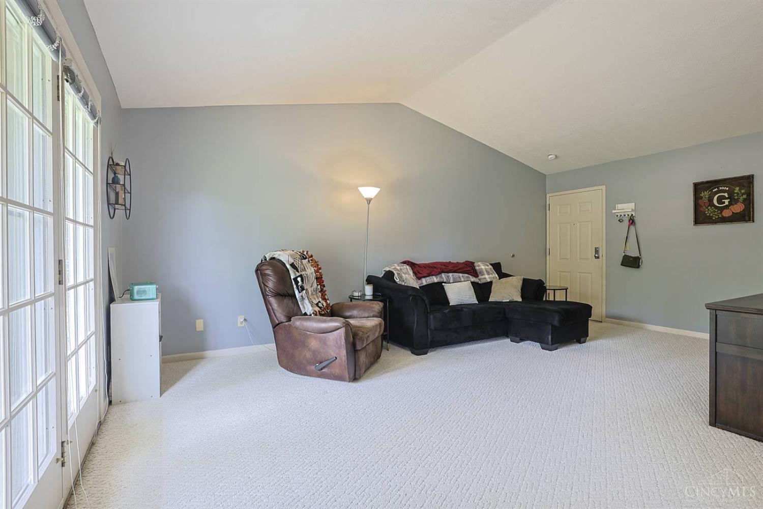 8773 Carrousel Park Circle #155, Colerain Twp, OH, 45251 — photo 5