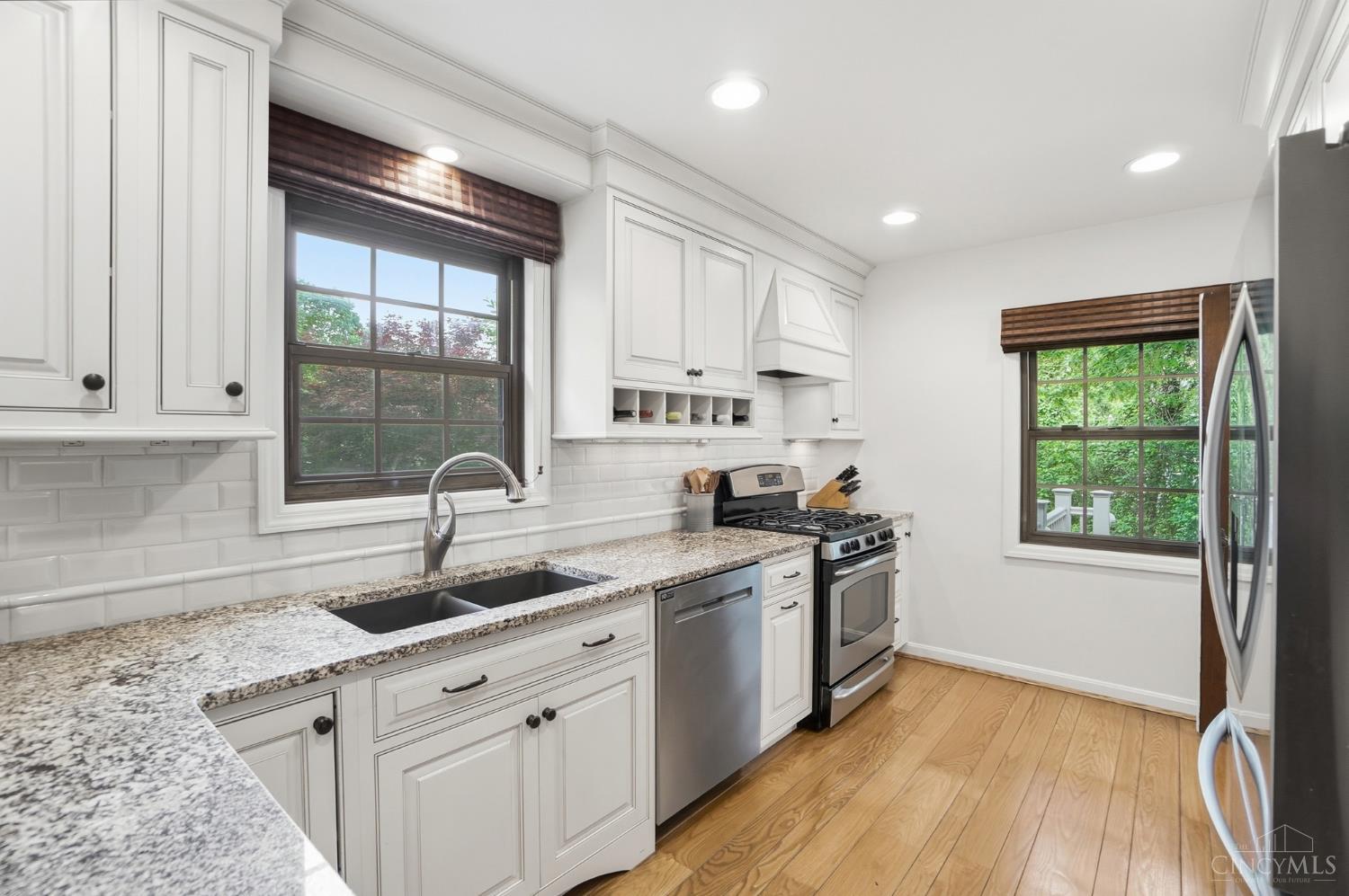 3866 Drakewood Drive