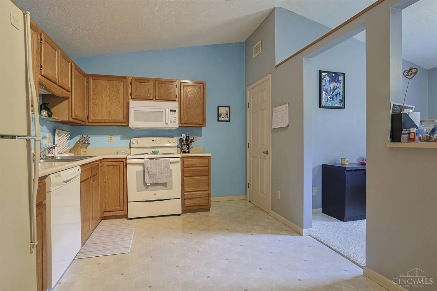 8773 Carrousel Park Circle #155, Colerain Twp, OH, 45251 — photo 12