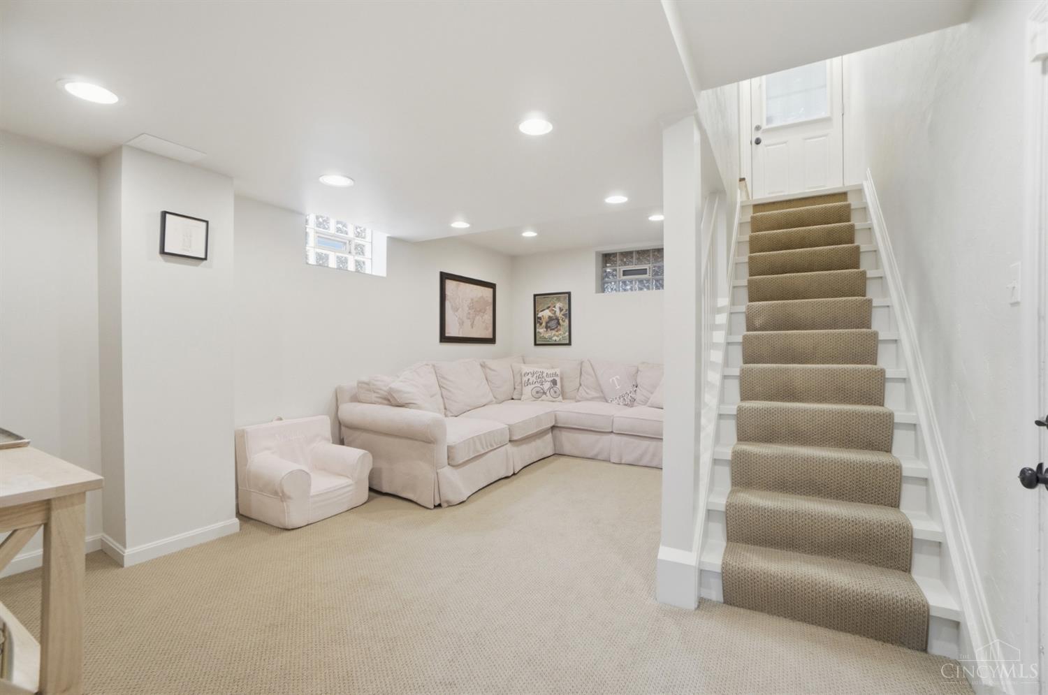 3866 Drakewood Drive