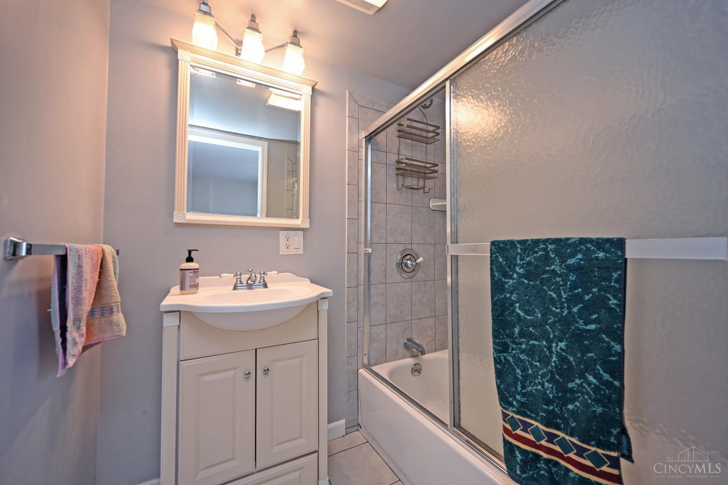 2222 Eureka Terrace, Cincinnati, OH, 45219 — photo 44