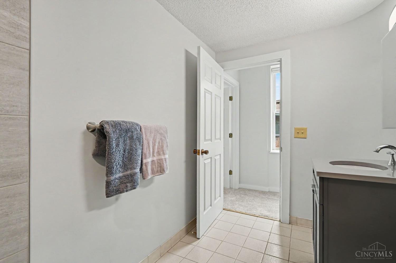 427 Hopkins Street #5, Cincinnati, OH, 45203 — photo 21