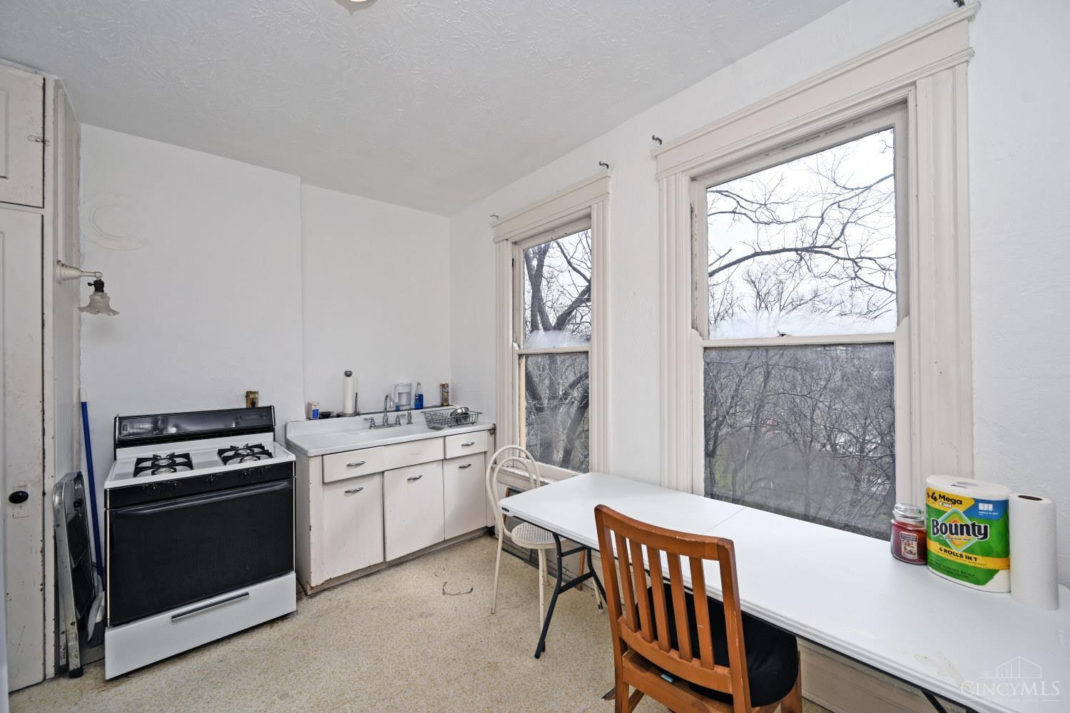 2222 Eureka Terrace, Cincinnati, OH, 45219 — photo 30