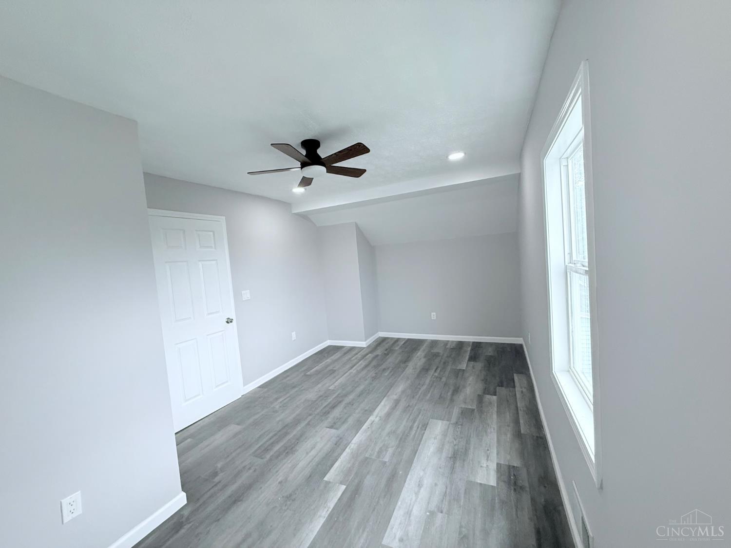 945 Springfield Street, Dayton, OH, 45403 — photo 17