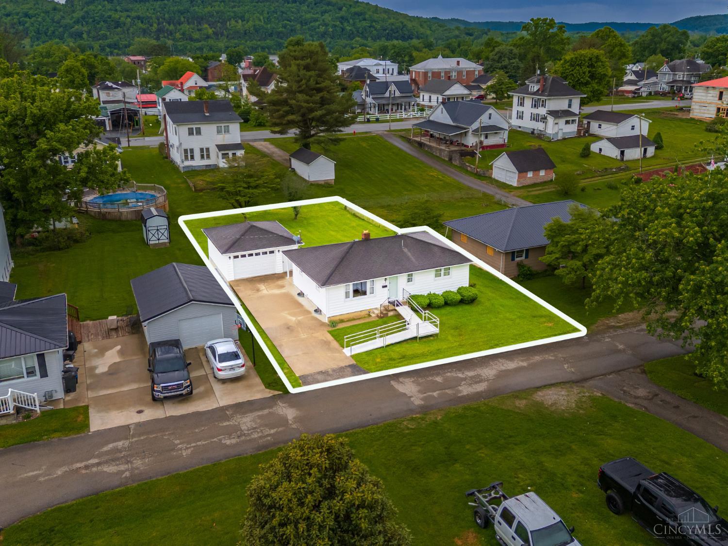1st image of 204 E 9th, Manchester, OH 45144 | MLS# 1878046