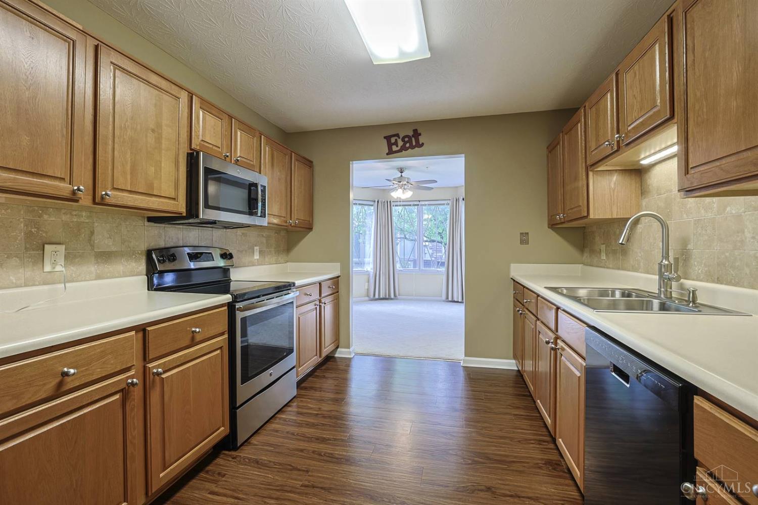 206 Edinburgh Lane, Springdale, OH, 45246 — photo 17
