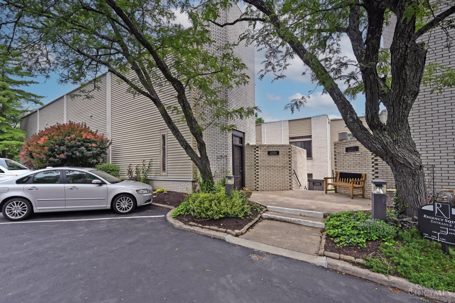2396 Dana Avenue, Cincinnati, OH, 45208