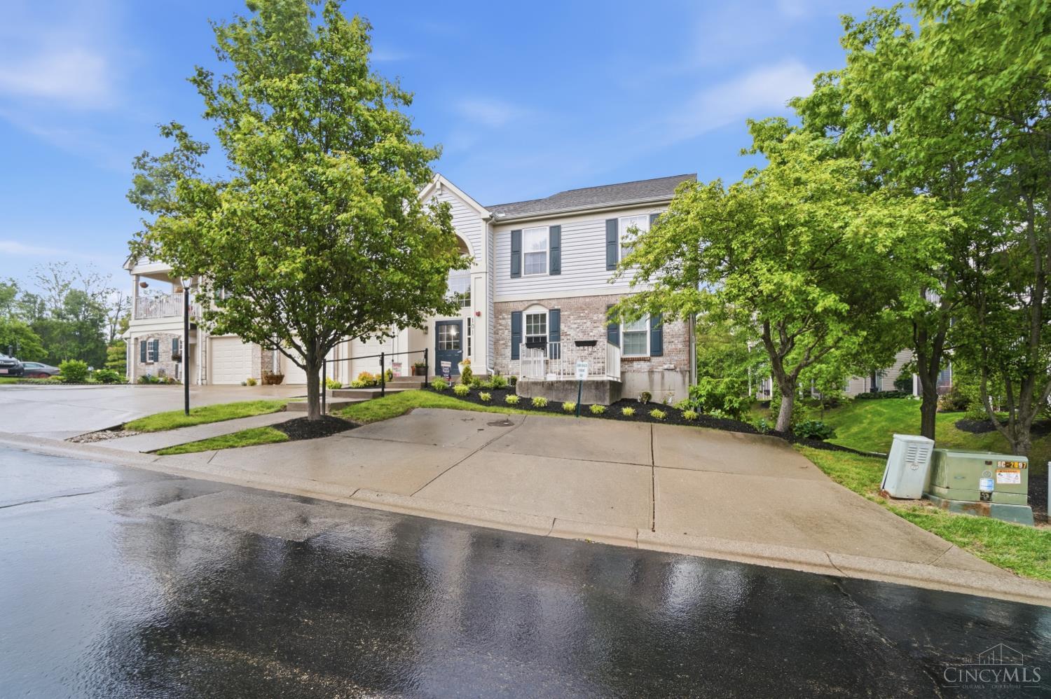 Homes for sale in Milford, OH | 101 Postoak Lane, Milford, OH 45150 | Houzeo