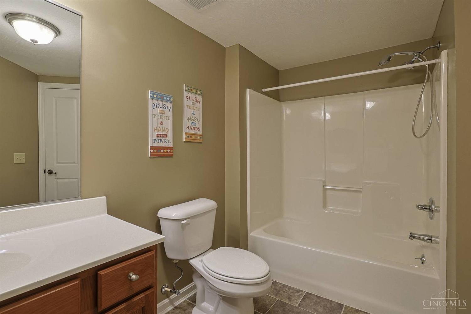 206 Edinburgh Lane, Springdale, OH, 45246 — photo 24