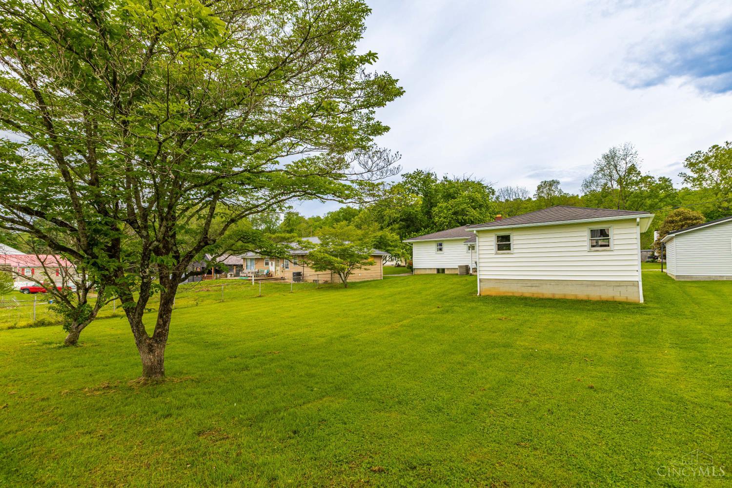 36th image of 204 E 9th, Manchester, OH 45144 | MLS# 1878046