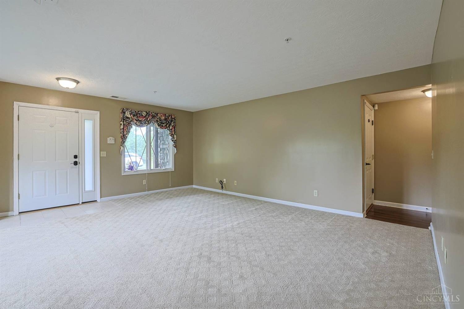 206 Edinburgh Lane, Springdale, OH, 45246 — photo 9