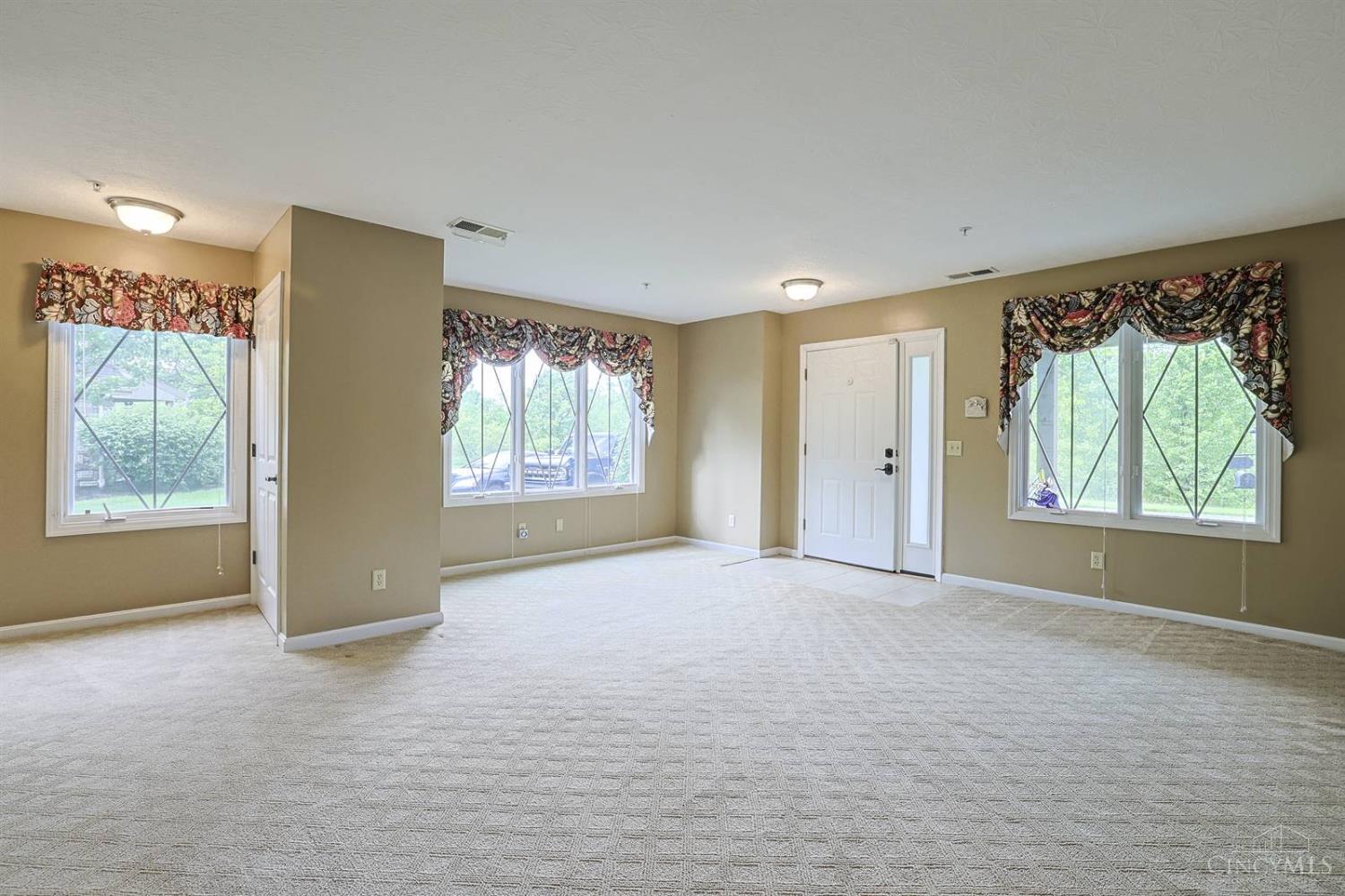 206 Edinburgh Lane, Springdale, OH, 45246 — photo 5