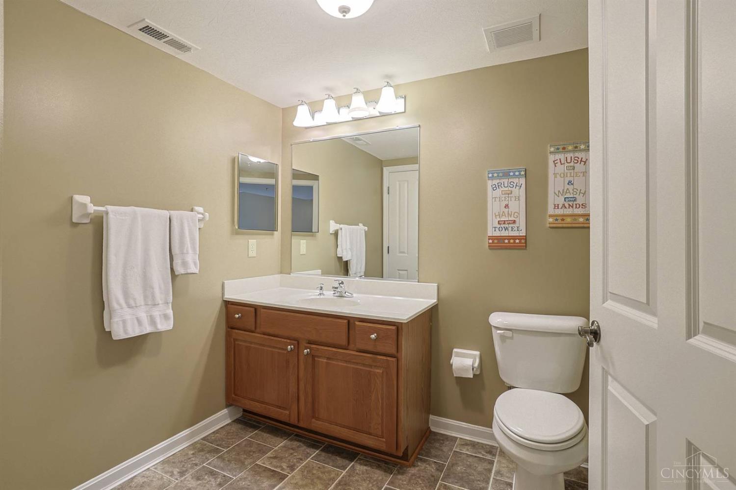 206 Edinburgh Lane, Springdale, OH, 45246 — photo 23