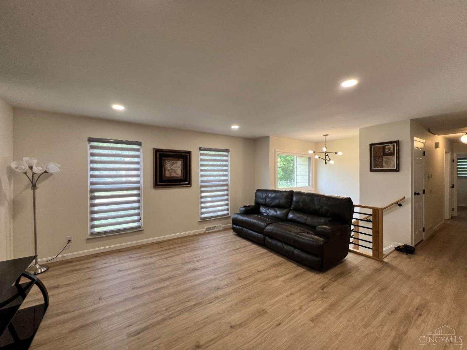 10994 Timberwood Lane, Sharonville, OH, 45241 — photo 7
