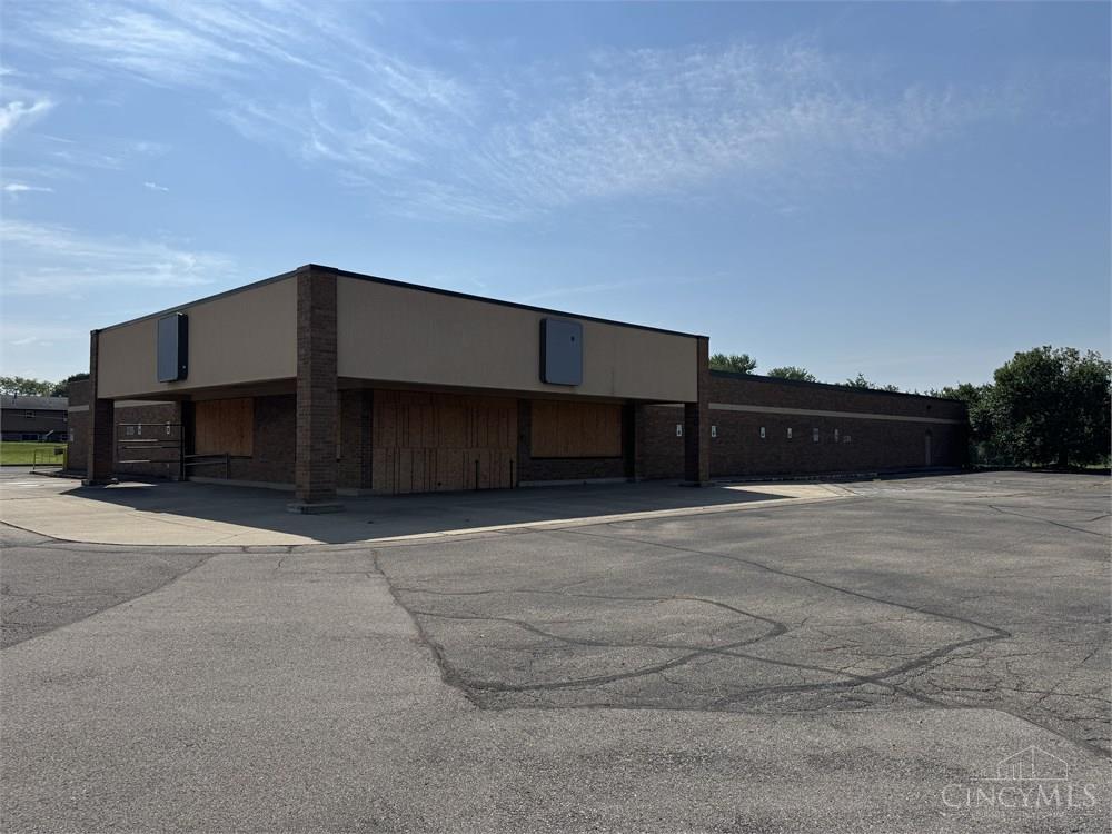 1135 Kemper Road, Forest Park, OH, 45240 — photo 2