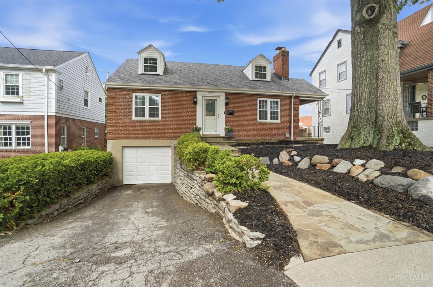 3507 Victoria Place
