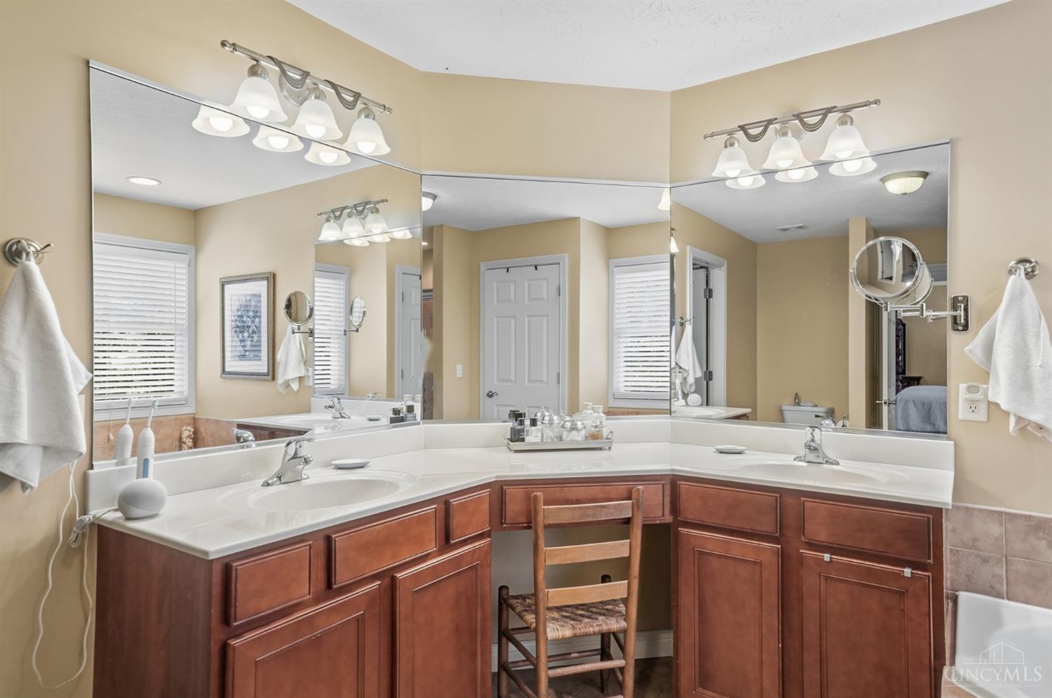 5604 Oak View Drive, Hamilton Twp, OH, 45039