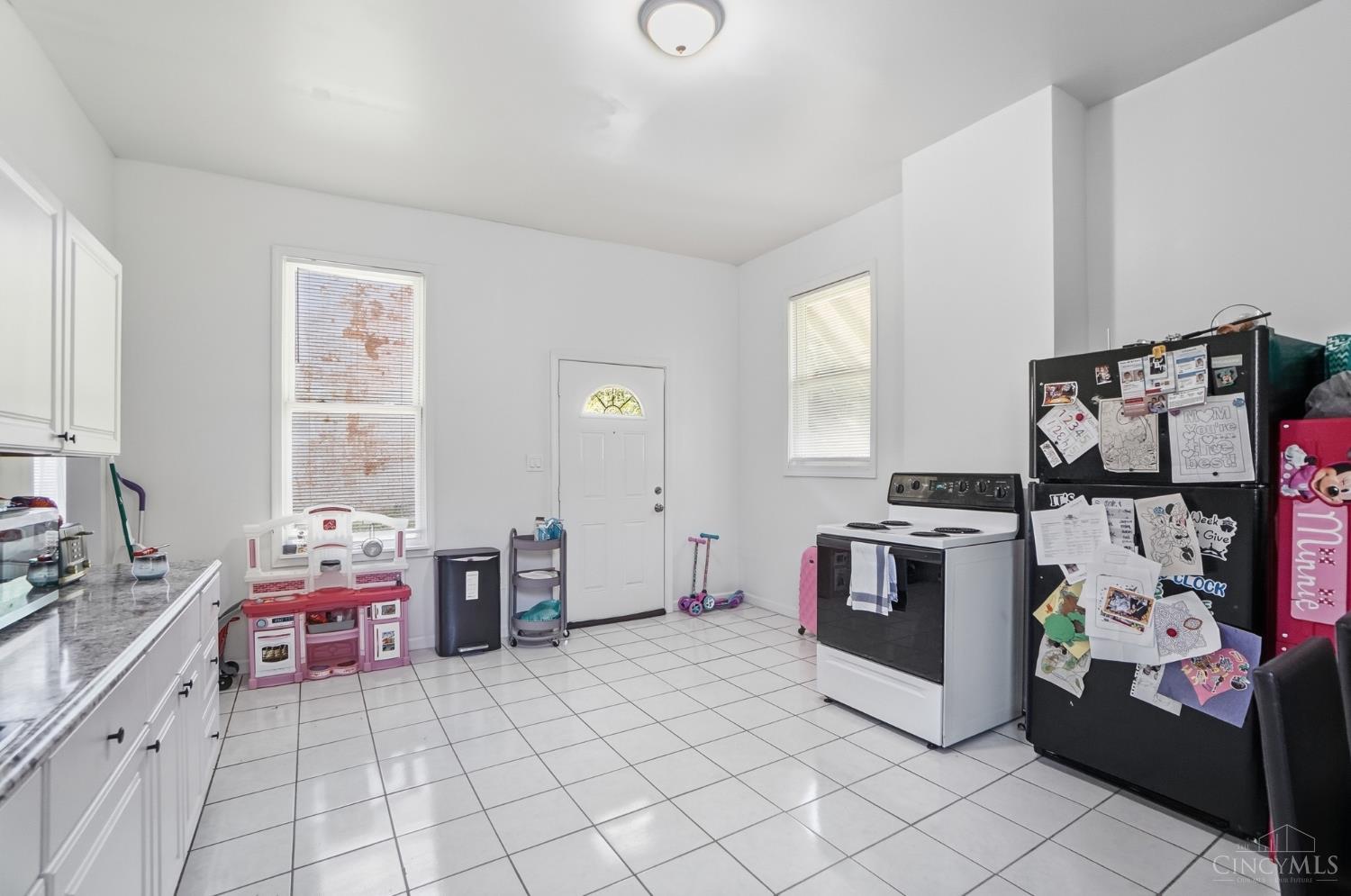 1027 Winfield Avenue, Cincinnati, OH, 45205 — photo 12