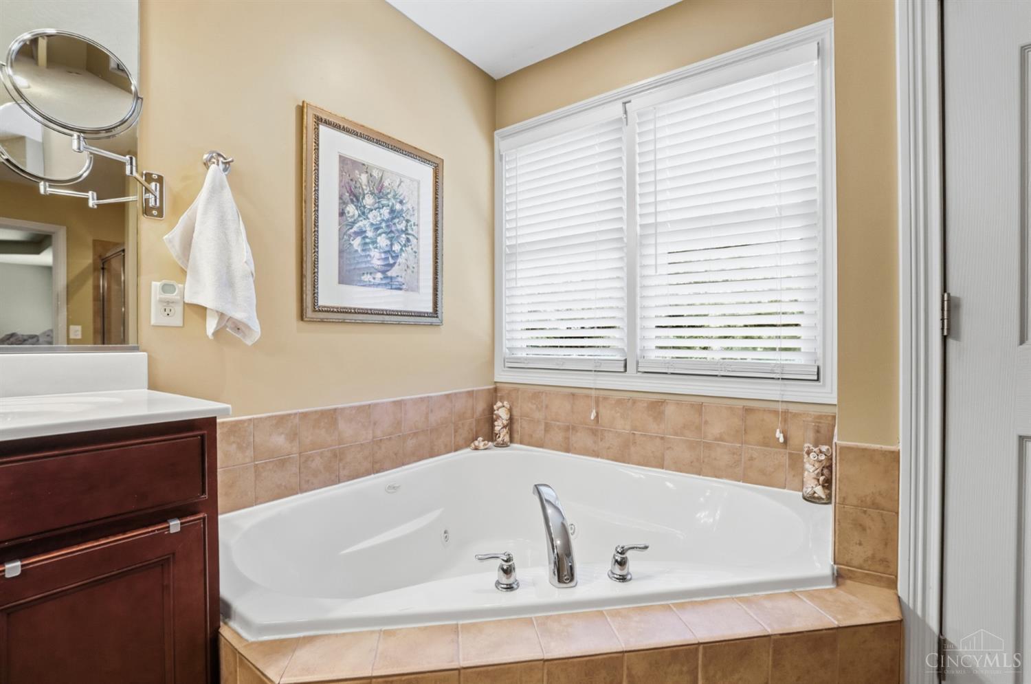 5604 Oak View Drive, Hamilton Twp, OH, 45039