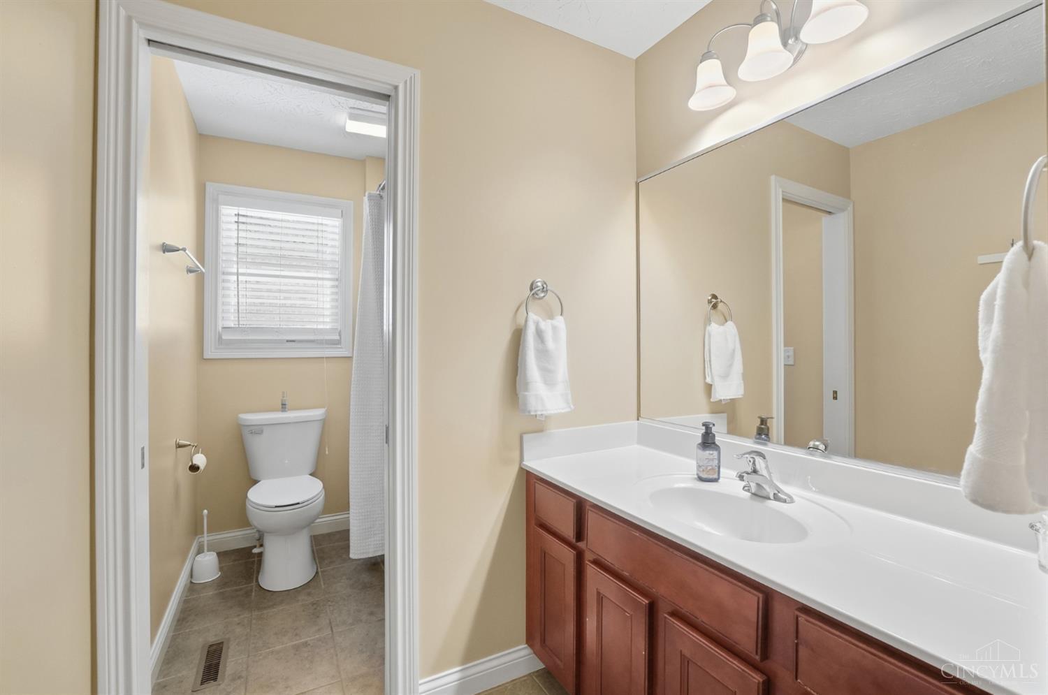 5604 Oak View Drive, Hamilton Twp, OH, 45039