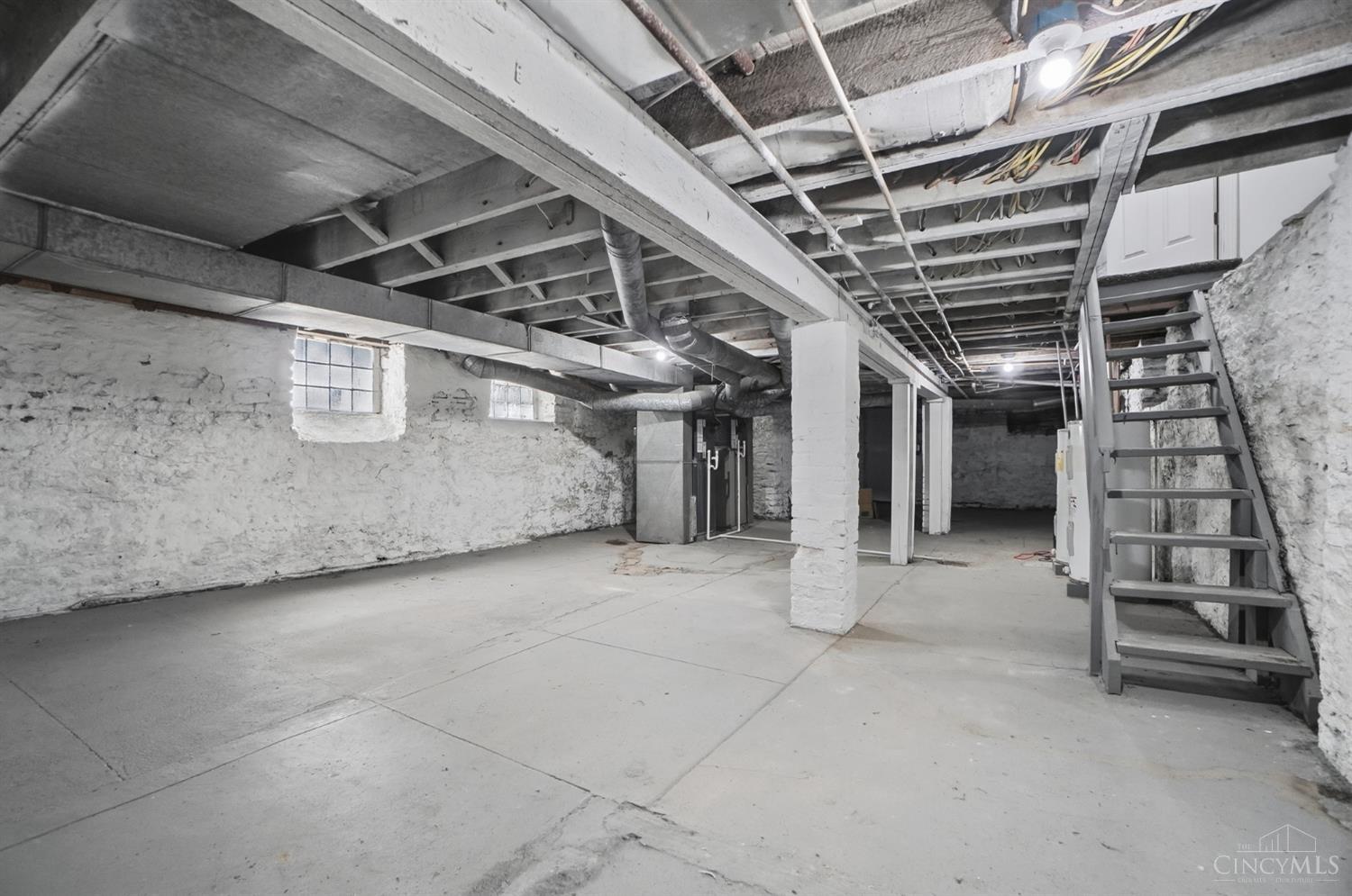 1027 Winfield Avenue, Cincinnati, OH, 45205 — photo 29