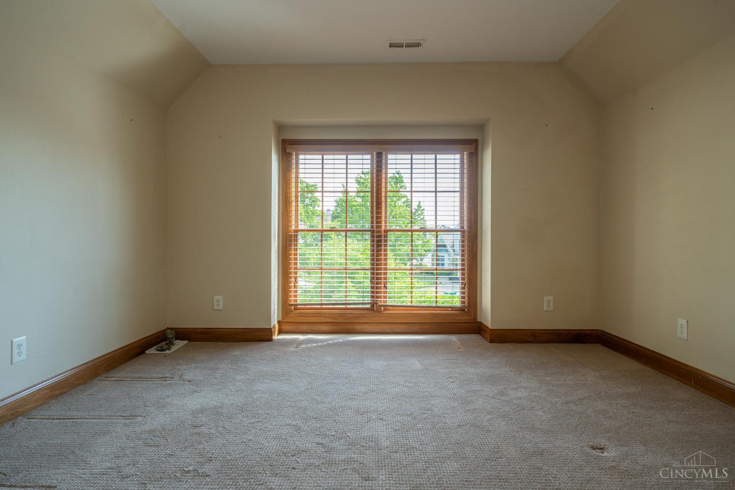 185 Barrington Village Drive, Beavercreek Twp, OH, 45385 — photo 37