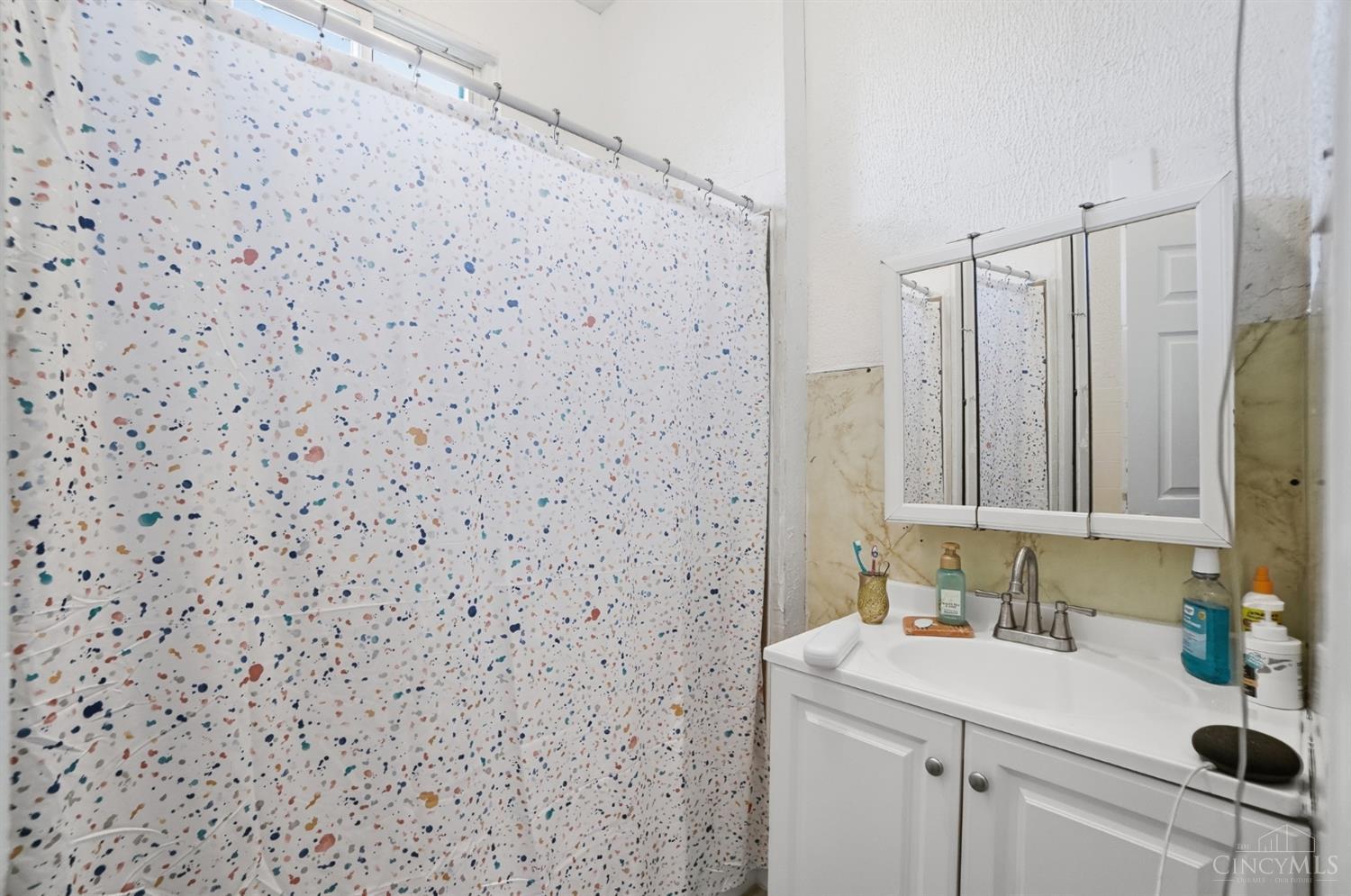 1027 Winfield Avenue, Cincinnati, OH, 45205 — photo 21