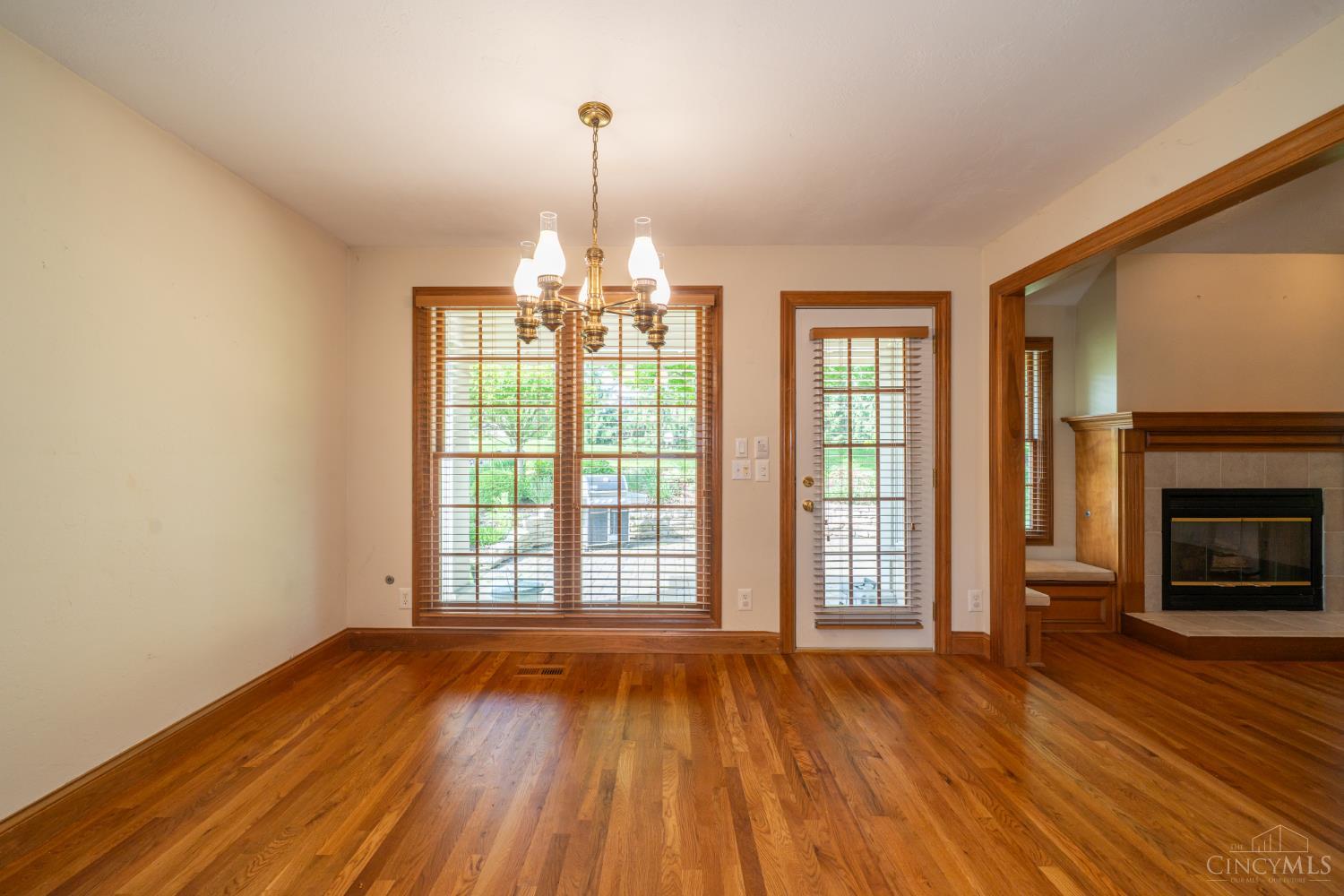 185 Barrington Village Drive, Beavercreek Twp, OH, 45385 — photo 17