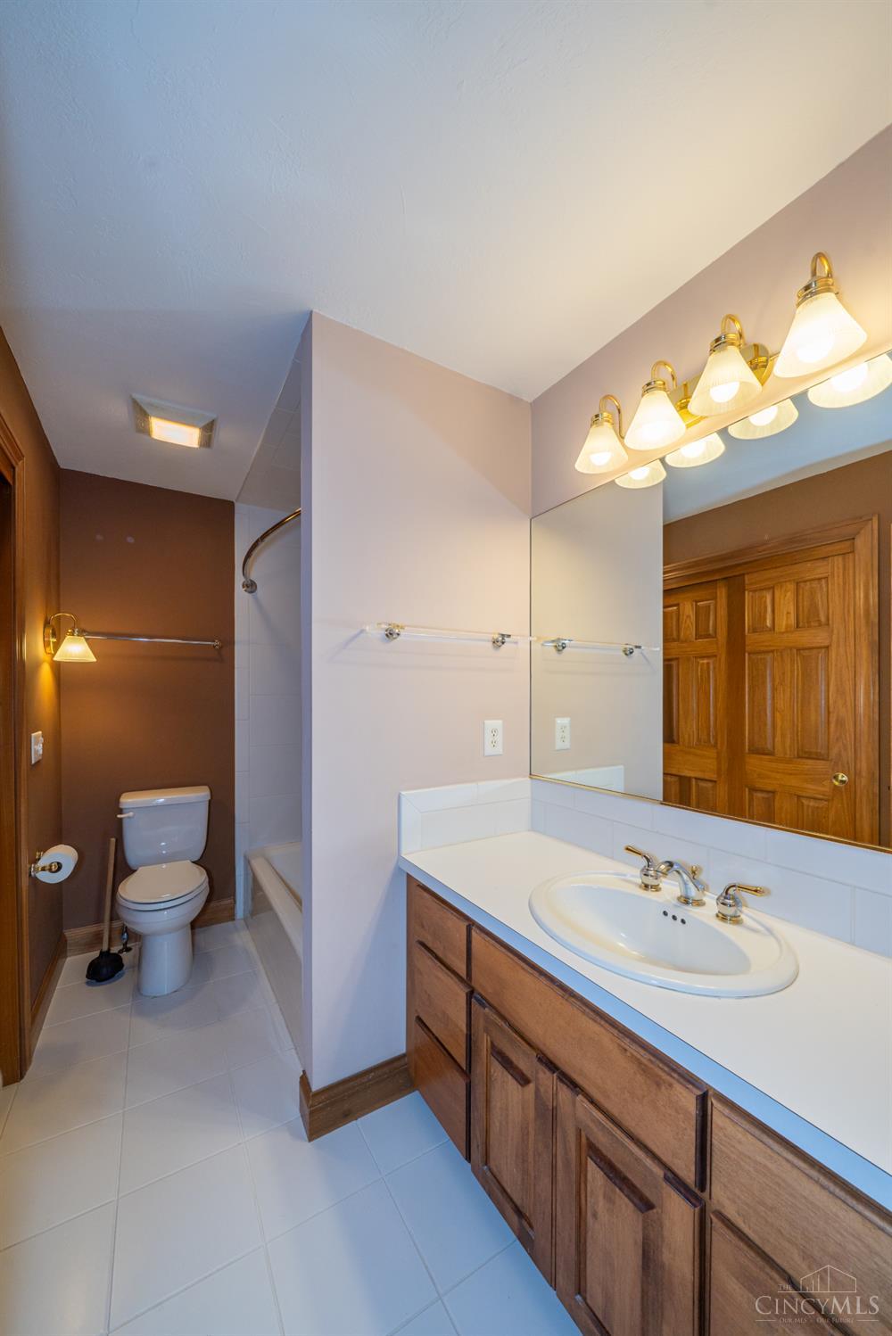 185 Barrington Village Drive, Beavercreek Twp, OH, 45385 — photo 44