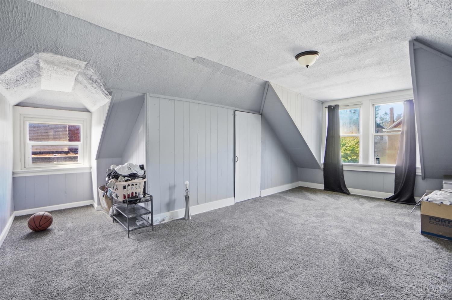 1027 Winfield Avenue, Cincinnati, OH, 45205 — photo 25