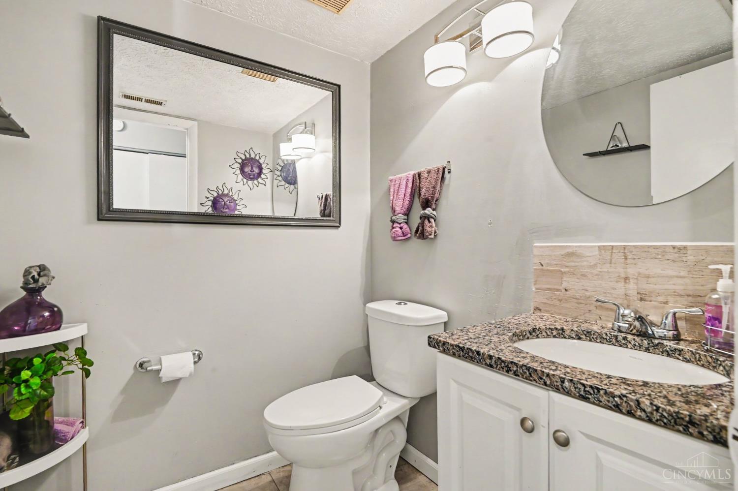 17 Woodview Court, Springdale, OH, 45246 — photo 14
