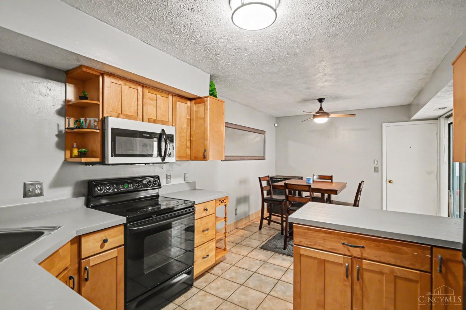 17 Woodview Court, Springdale, OH, 45246 — photo 7