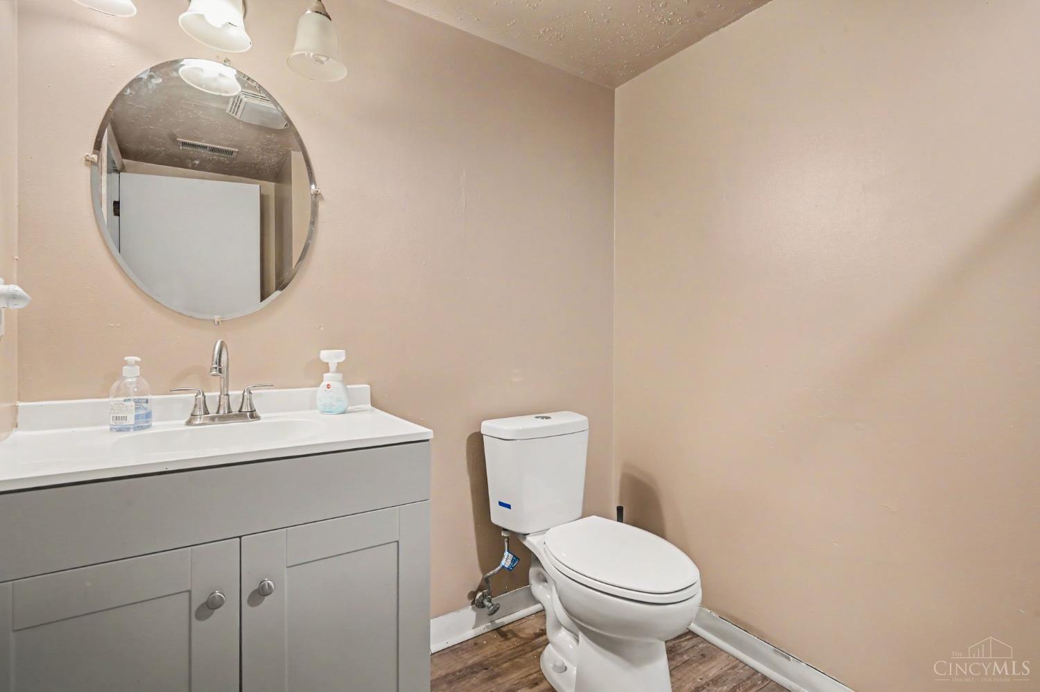 17 Woodview Court, Springdale, OH, 45246 — photo 15