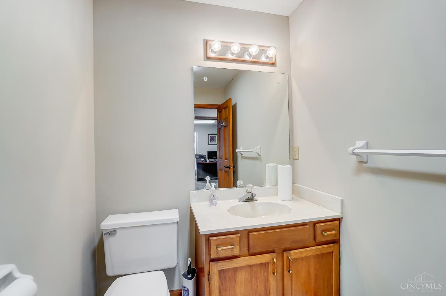 9694 Cincinnati Columbus Rd, West Chester, OH, 45241 — photo 28