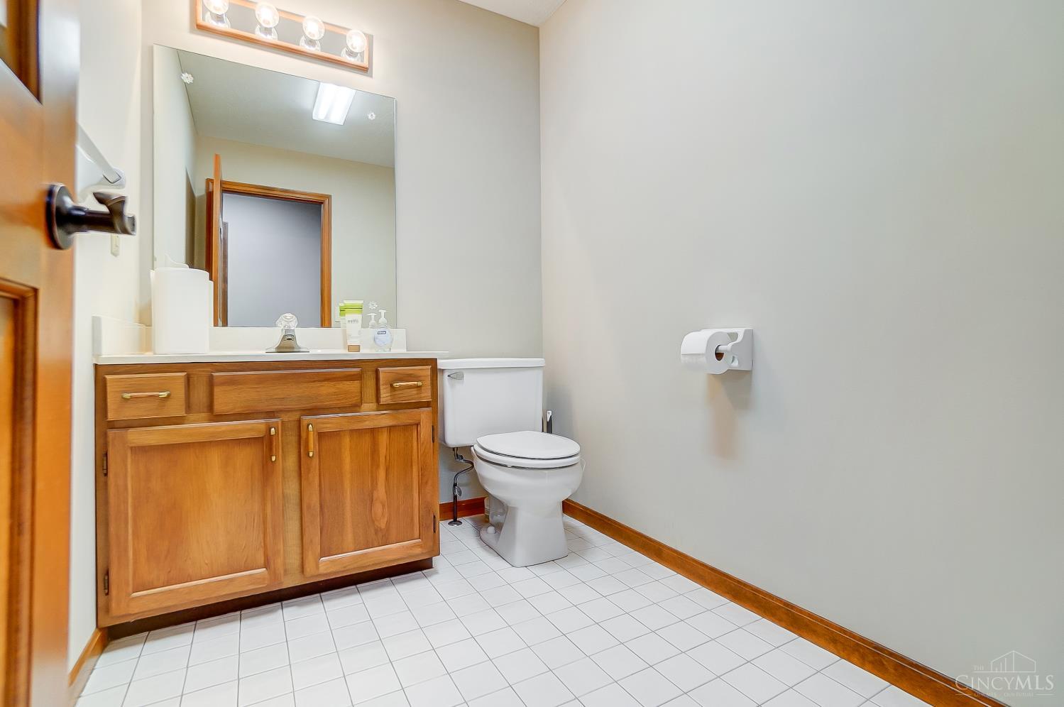 9694 Cincinnati Columbus Rd, West Chester, OH, 45241 — photo 25